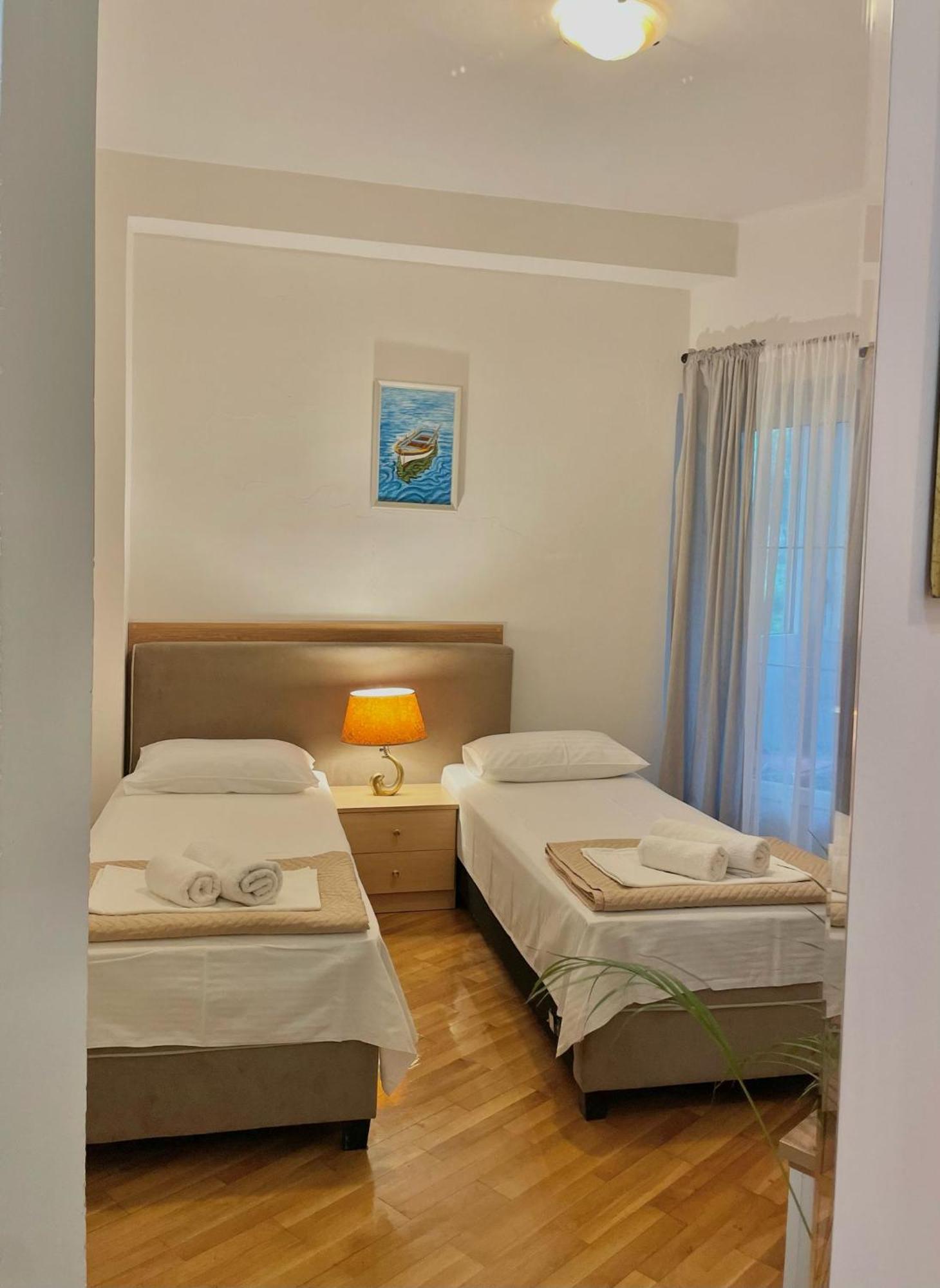 Apartment Kralj Kotor Exteriör bild